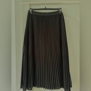 Halogen Black A-Line Pleated Skirt